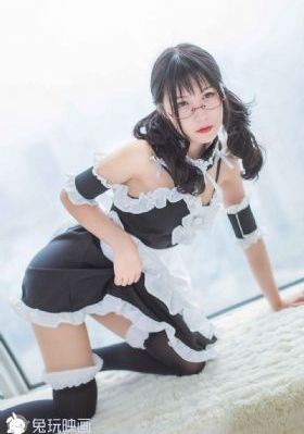 女式开襟睡衣裙子做双人运动动漫